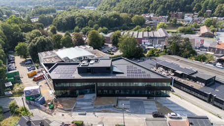Installation photovoltaïque — centre commercial outlet
