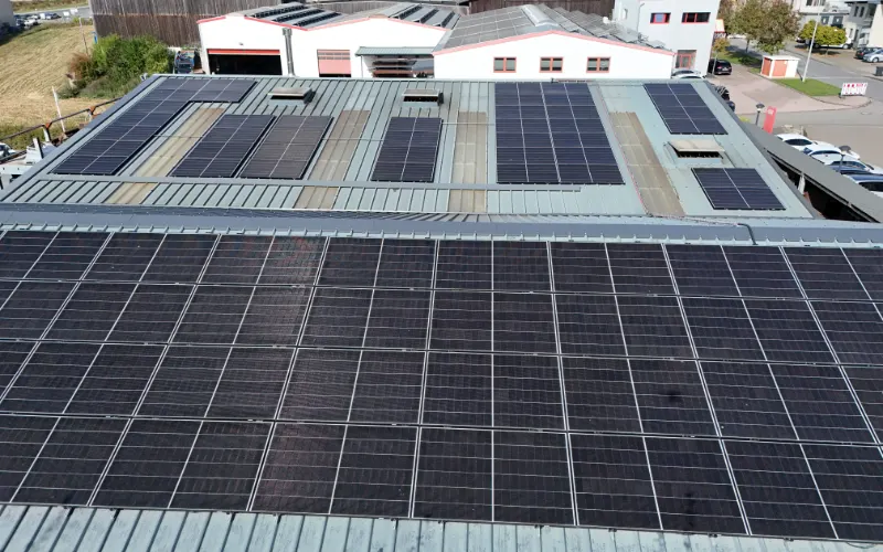 Photovoltaïque · Bornes installé par ValoEnergy : DDB, Troisvierges (Luxembourg)